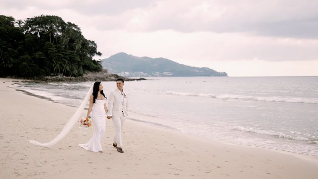 Destination wedding at Thailand. Best moment in wedding day. Wedding at The Surin. #Phuketphotographer #Luxurywedding #weddingbliss